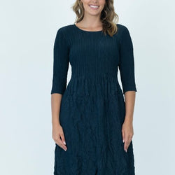 CRUSHED DRESS - BLACK