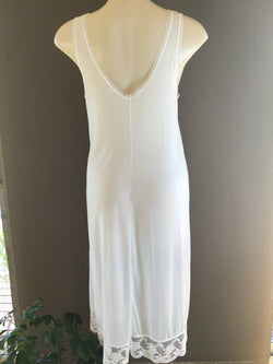 DEMURE  SLIP - WHITE