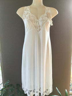 DEMURE  SLIP - WHITE