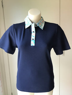 PRINT COLLAR POLO TOP - NAVY